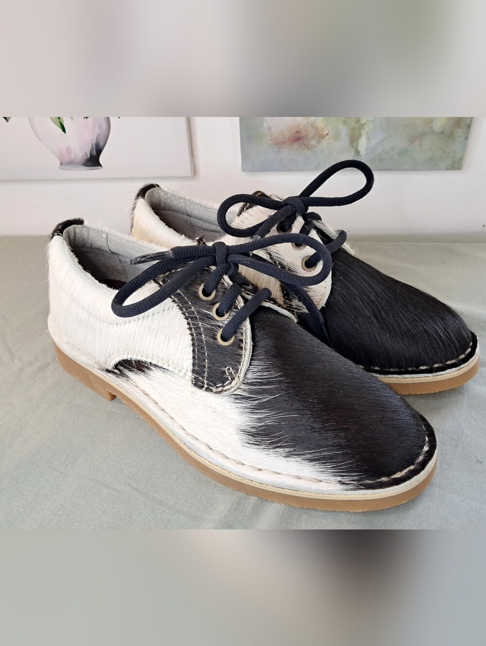 Uwezo Women's Cowhide Real Hair Black & White Oxfords Size 7.5
